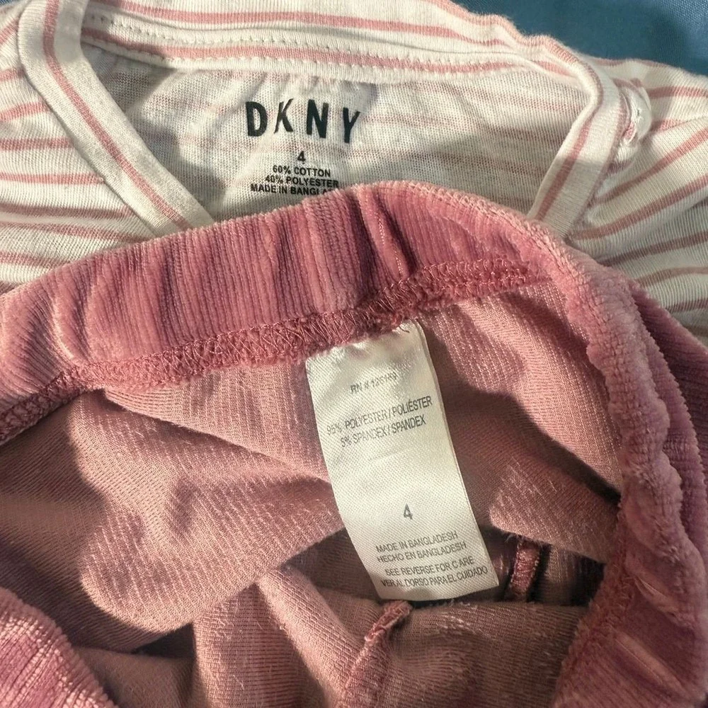 DKNY Girls' Pink Striped 2-piece Long Sleeve Set Size 4 Heart Theme